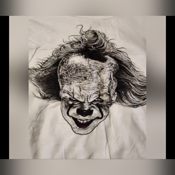 Time To Float Flanel And Tee 🤡🎈 - Picture 5 of 8